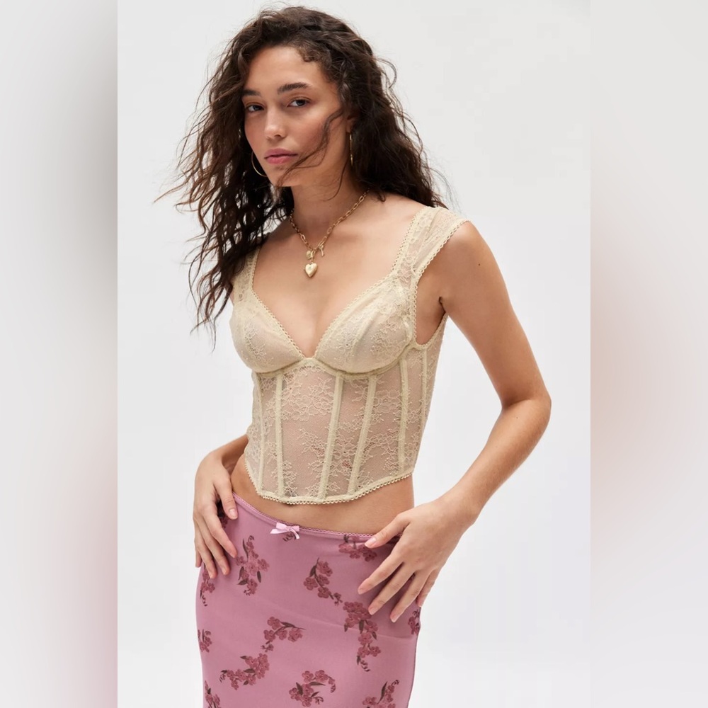 NWOT Urban Outfitters Out of Bounds Sheer Lace Wired Corset Nude Top Sz S - Picture 1 of 4